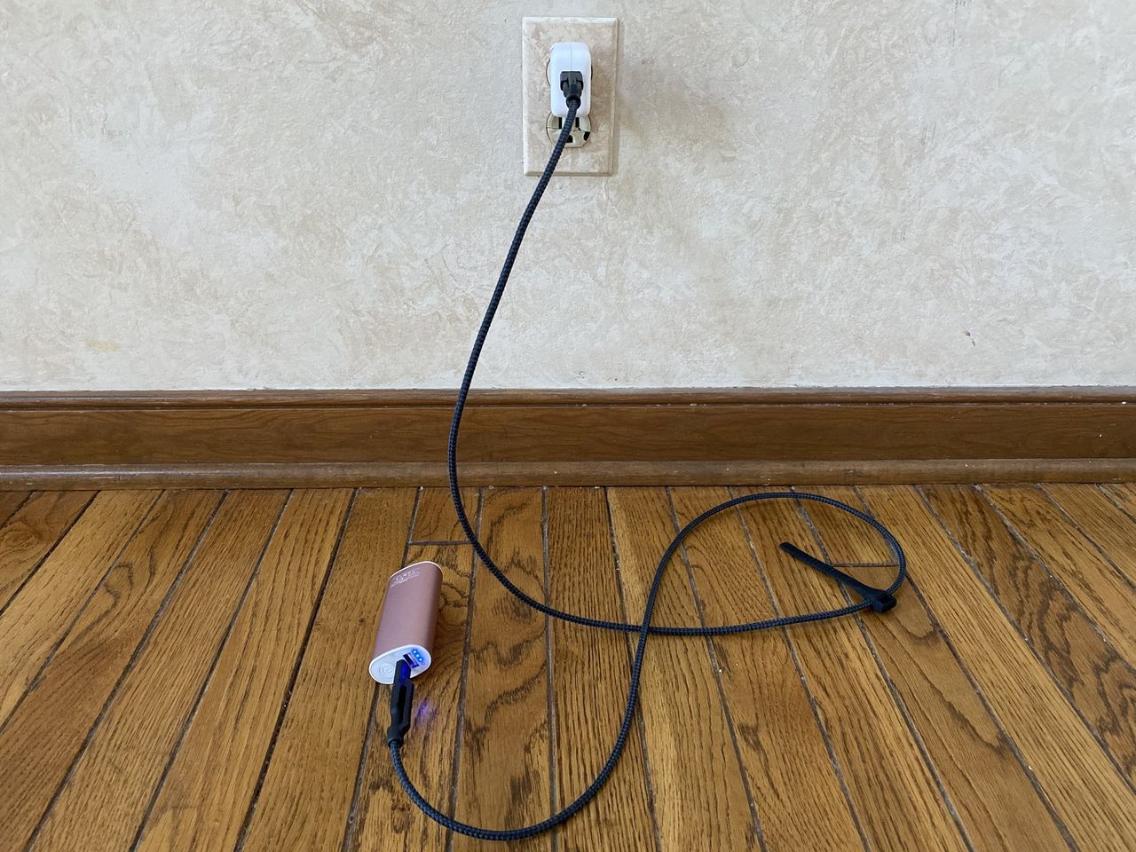 Nomad Universal USB-C Charging Cable