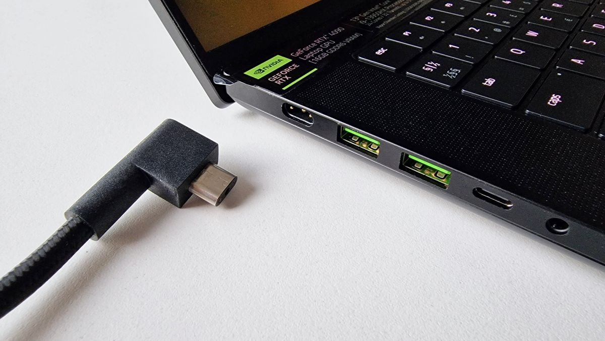 Razer Blade 16 (2023)
