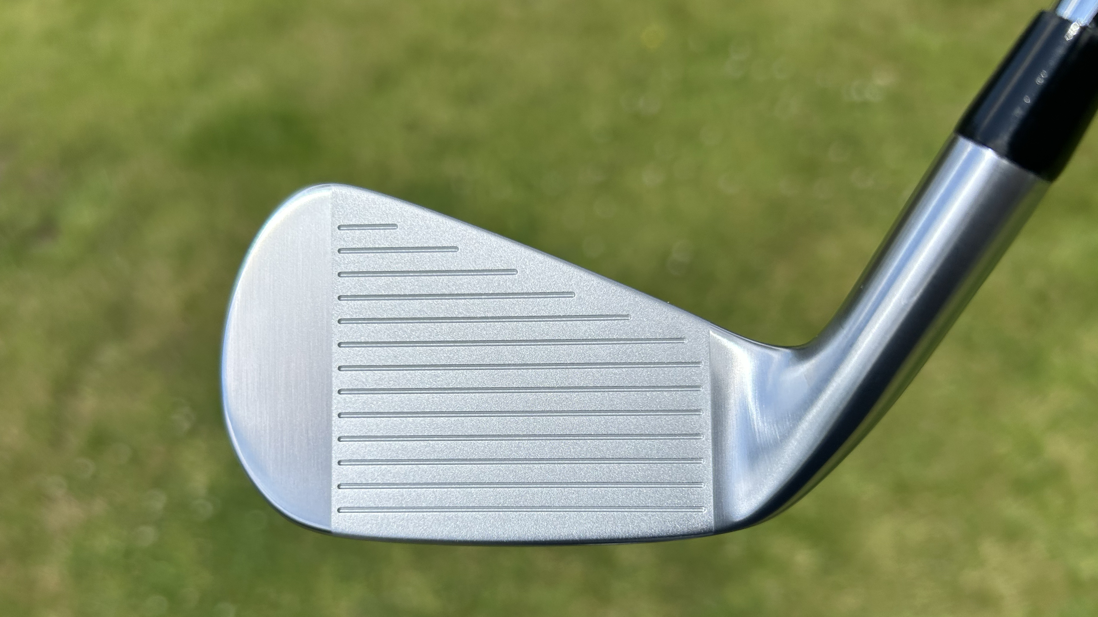 Photo of the Titleist T250 Iron face
