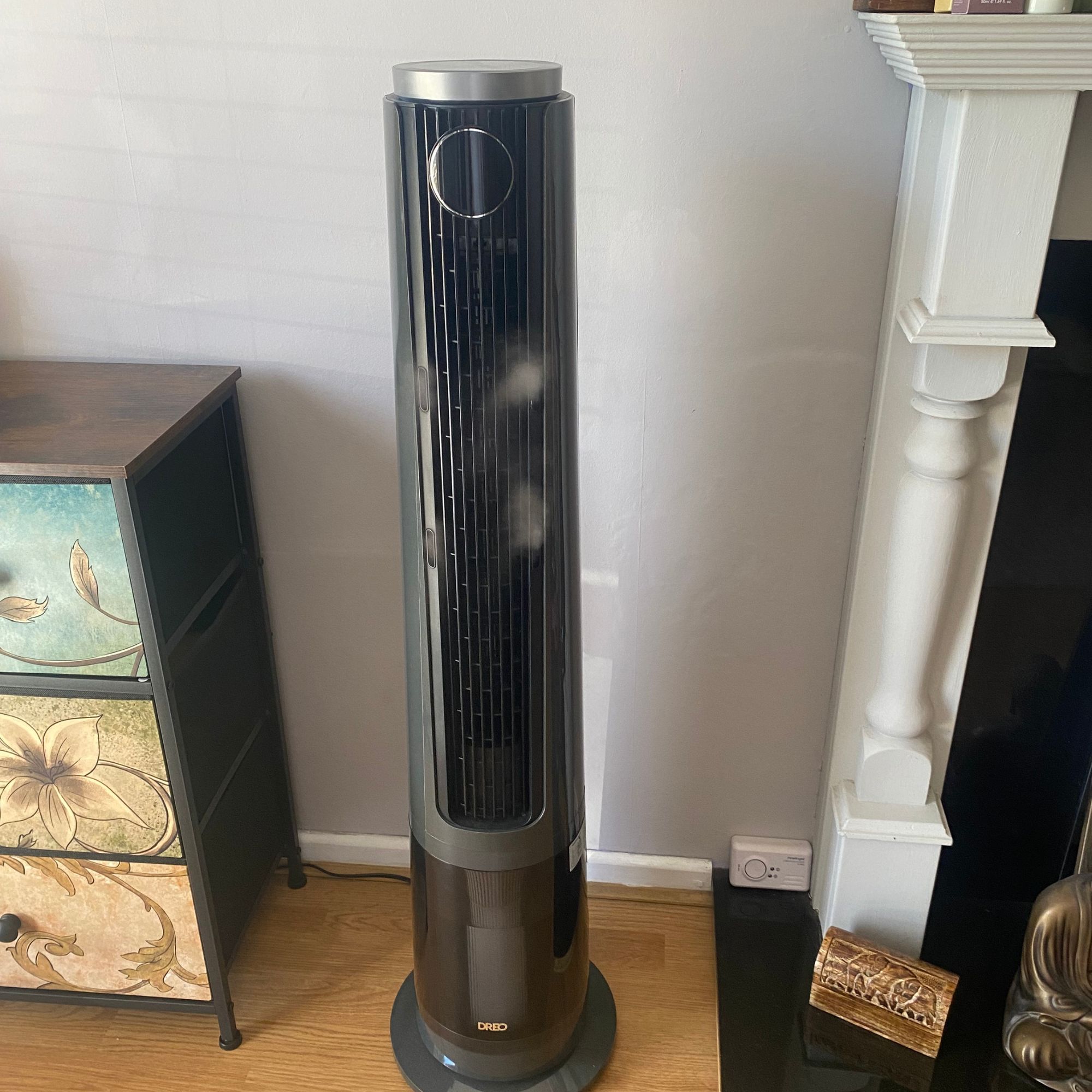 Dreo 765S TurboCool Misting Fan in misting mode in my living room