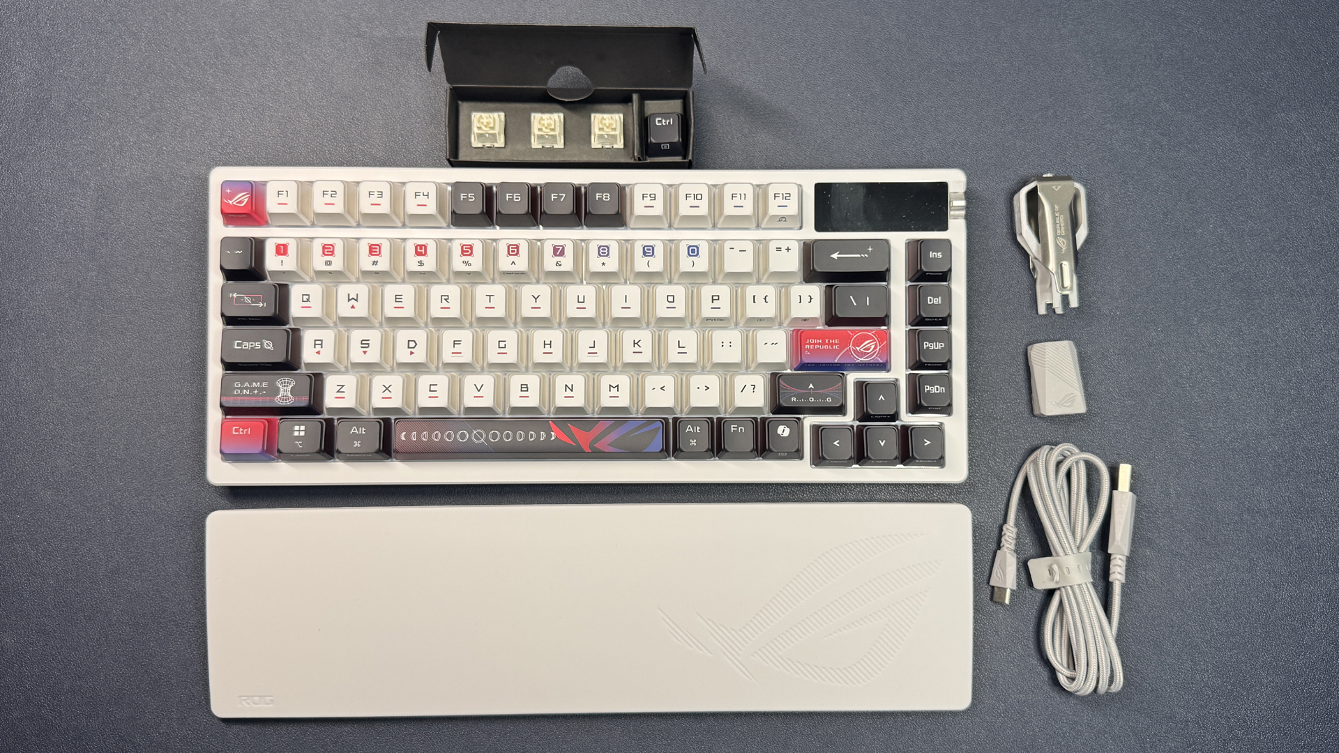 Asus ROG Azoth X