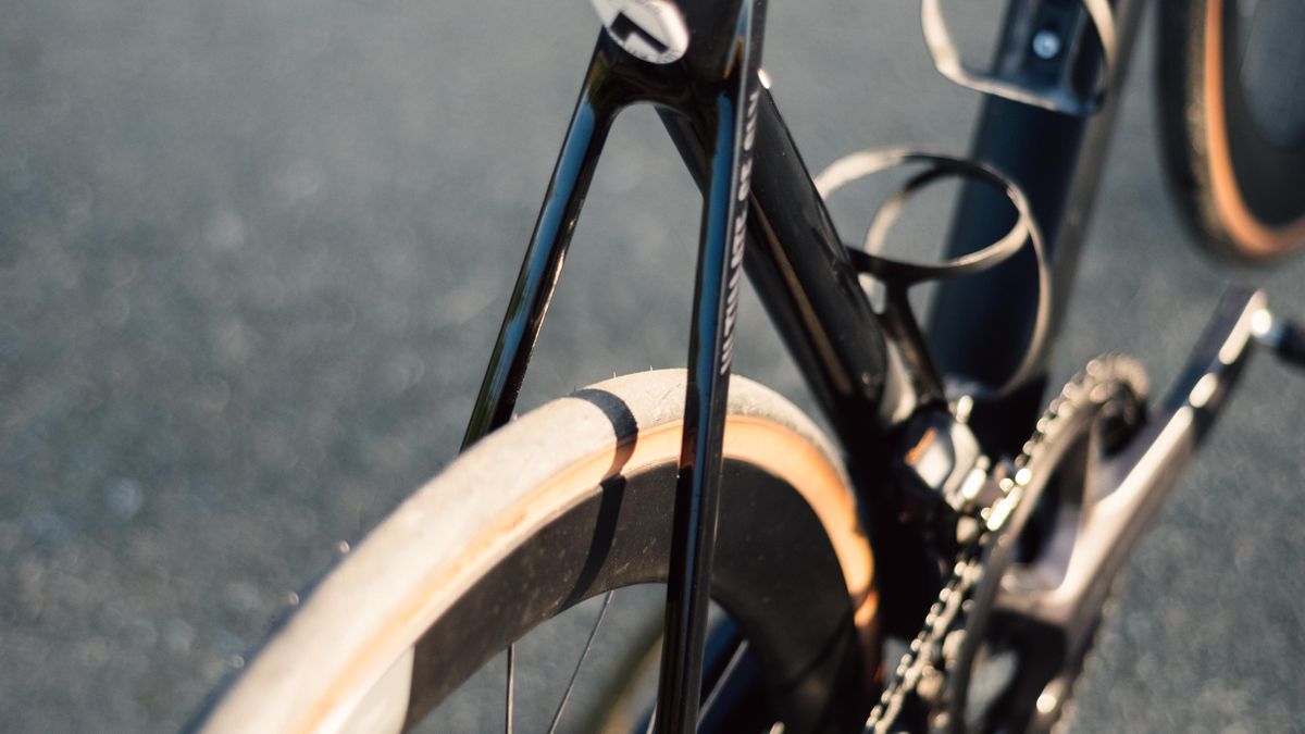 Close up of the Canyon Ultimate CF SLX 8