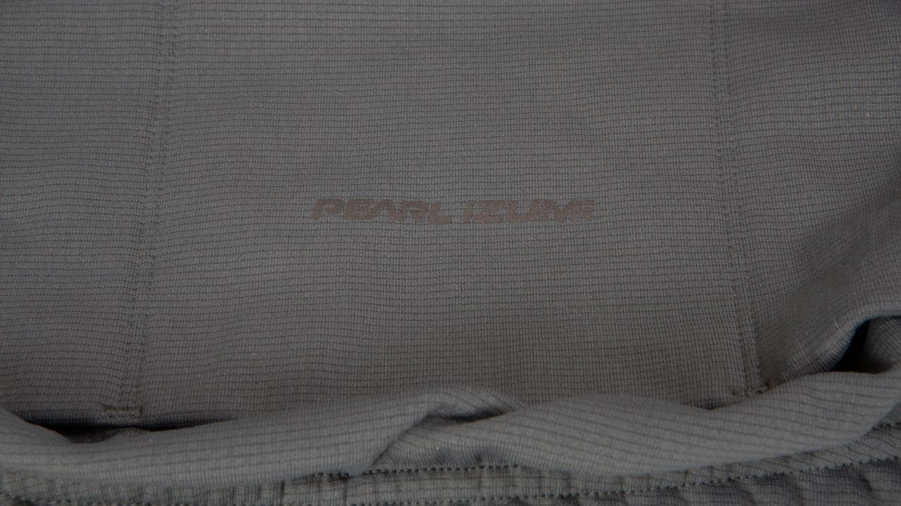Pearl Izumi Pro Alpha Layer reflective detail