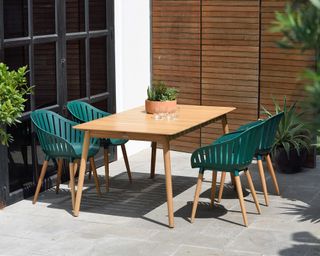 Outdoor furniture set made with recycled plastic