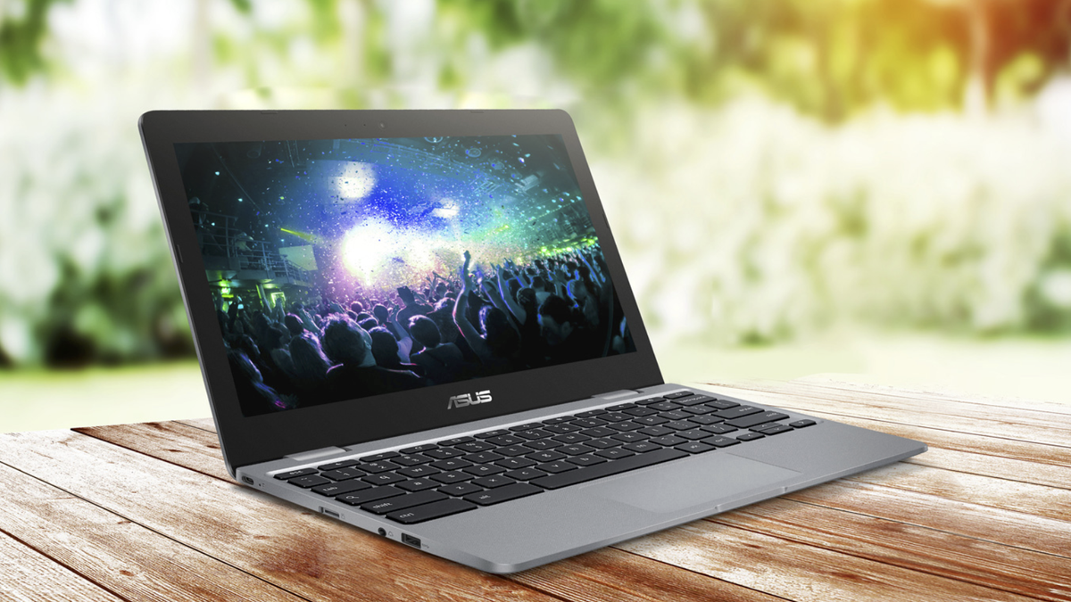 ASUS Chromebook C223 lifestyle