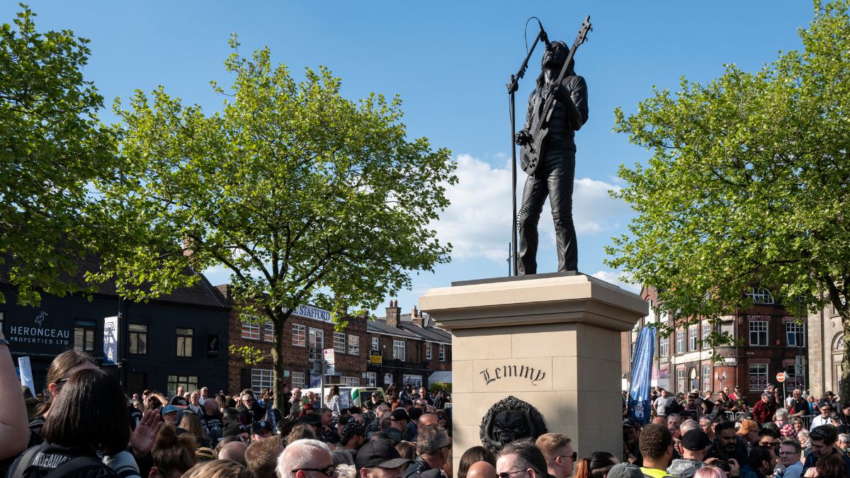 Lemmy Statue
