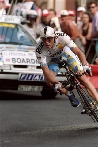 Chris Boardman riding for Gan in the 1990s