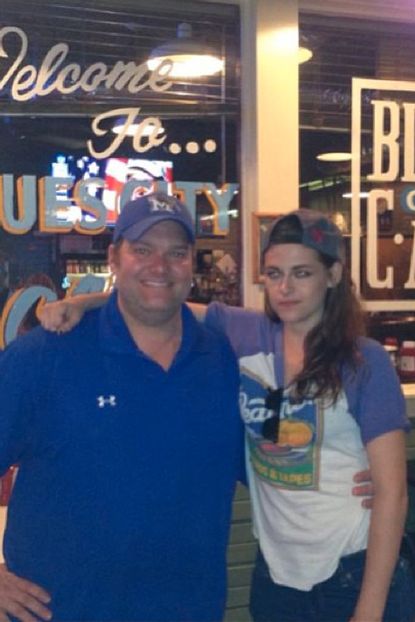 Kristen Stewart parties at a bar in Memphis