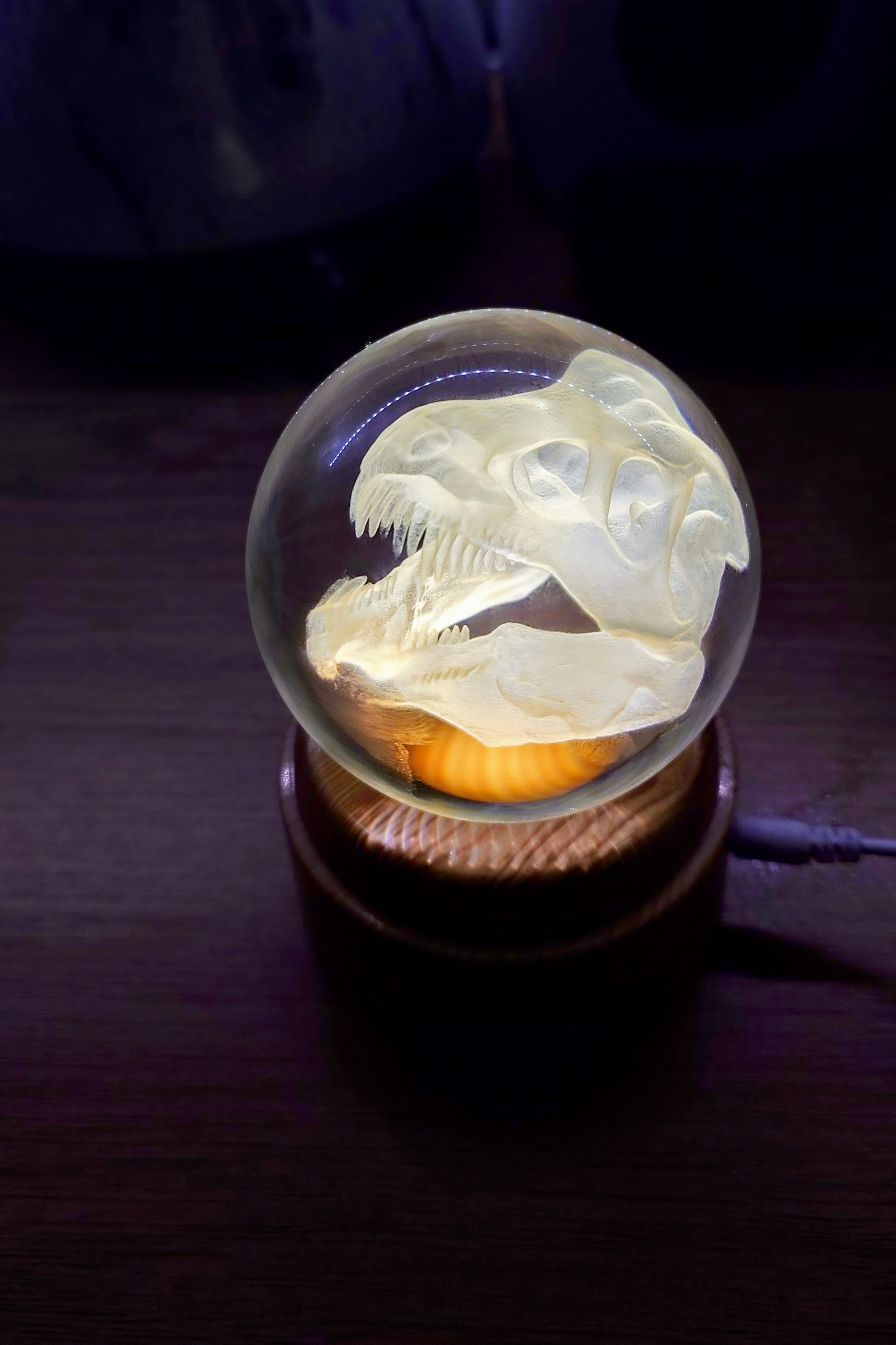 xTool dino sphere glass UV
