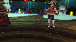 Wind-up Rudy pet next to a catgirl in a Santa outfit in Final Fantasy XIV