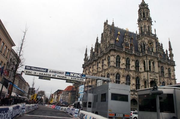 The finish line in Oudenaarde.