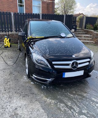 Before Cleaning a Car with the Karcher K4