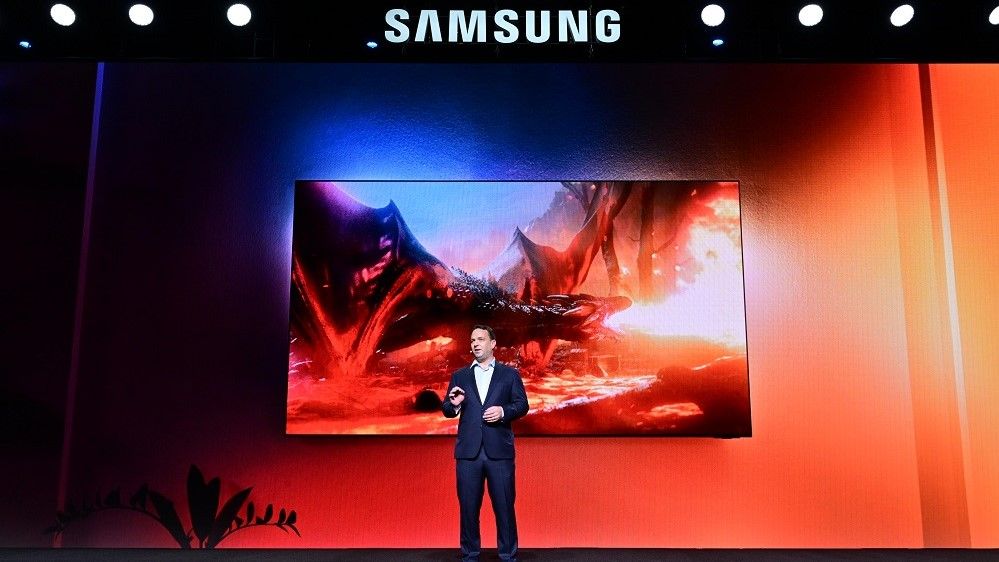 Samsung&#039;s 2022 TVs are getting Philips Hue light app that allows color in your room to sync up with your TV