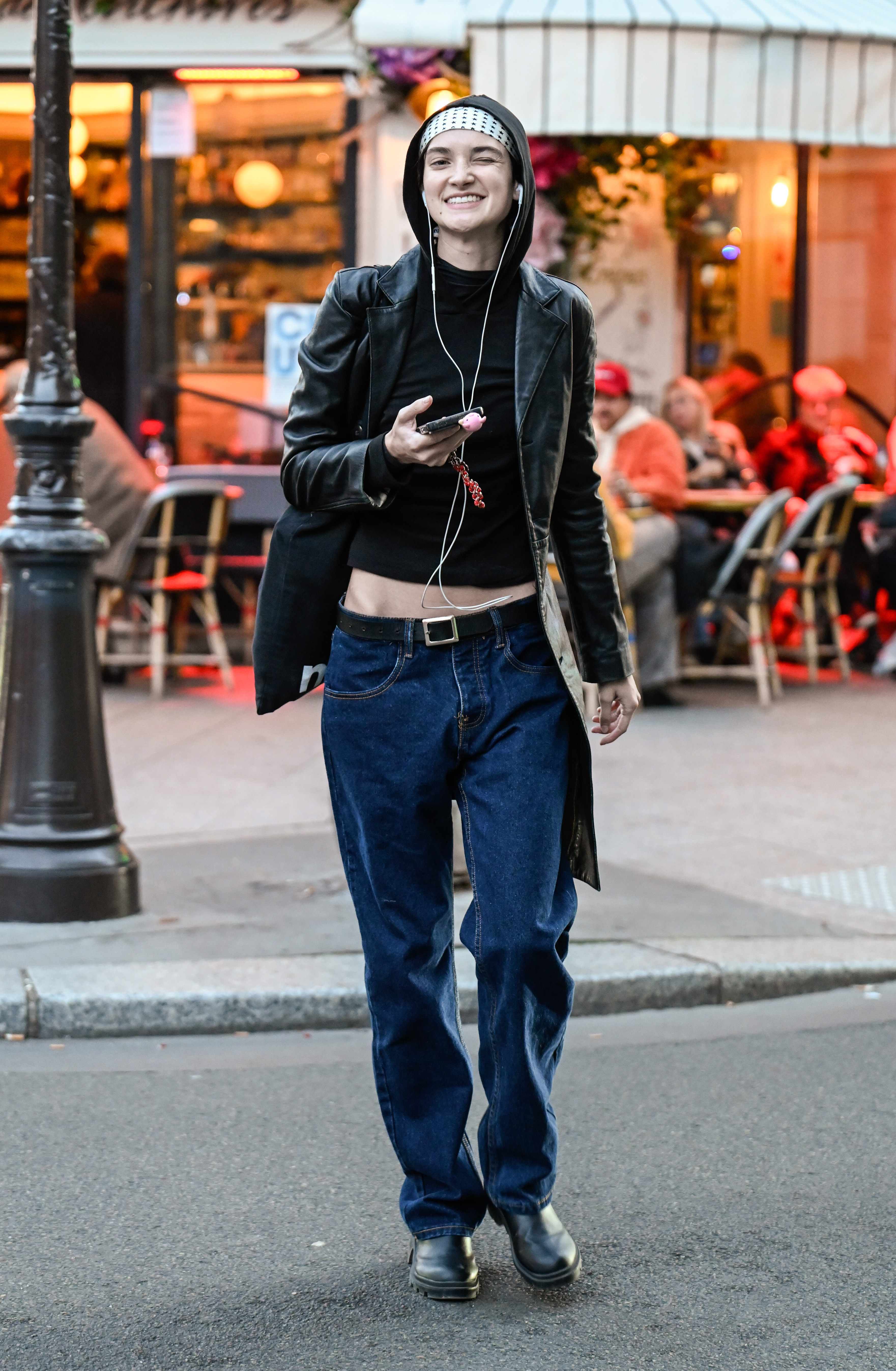 Low Rise Jeans Street Style
