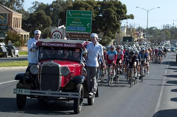 The Beechworth Bakery mobile escorts the tour out of Echuca on stage five.