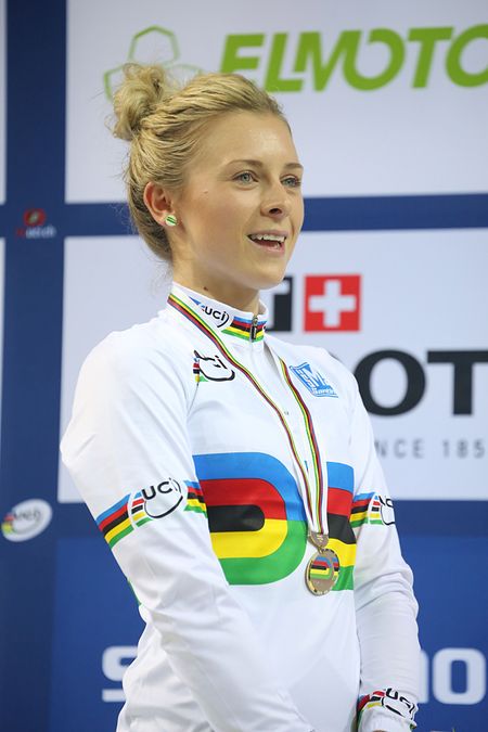Australia&rsquo;s Annette Edmondson secured the world title in the women&rsquo;s omnium