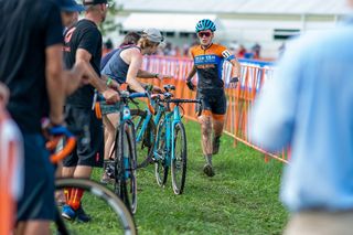 Brenna Wrye-Simpson working in the pits for Clara Honsinger