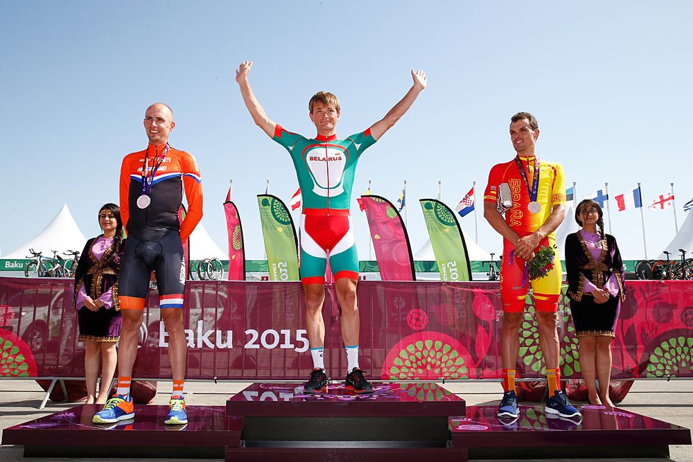 Vasil Kiryienka (Belarus) tops the men's podium