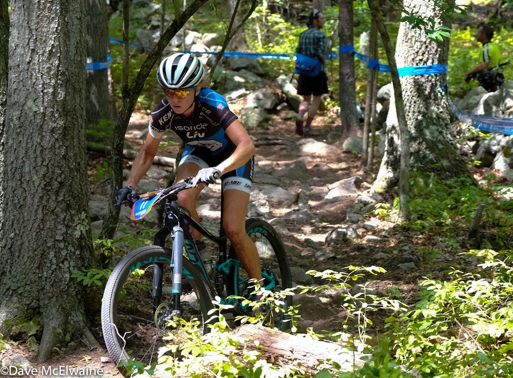 Amy Beisel (Ridebiker Alliance) snapped a chain and had to drop out