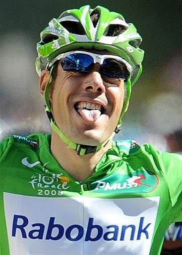 Oscar Freire (Rabobank) extended his lead in the green jersey competition.