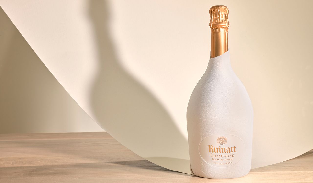 Bottle of Ruinart Blanc de Blanc 