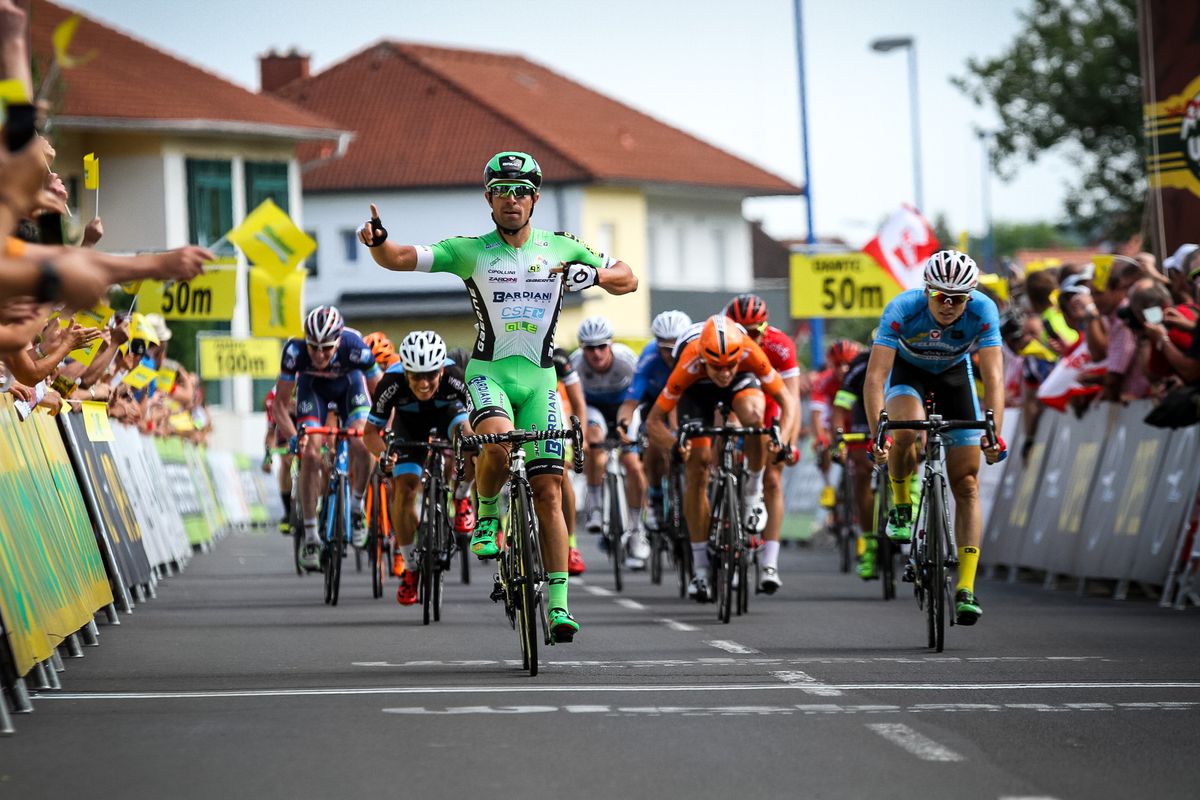 Nicola Ruffoni (Bardiani - CSF) wins stage 6