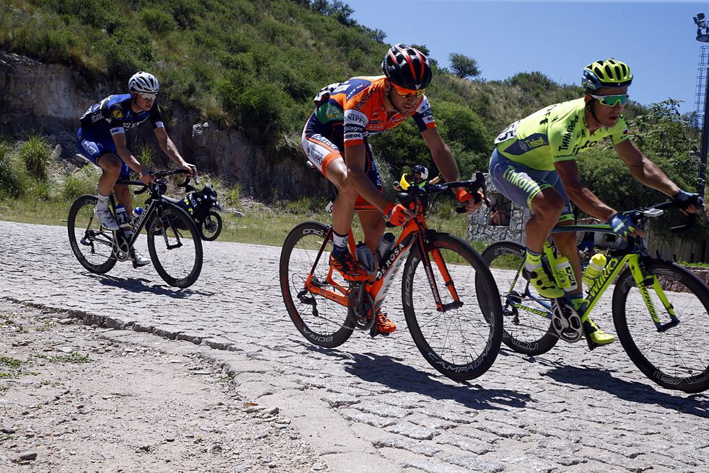 Riders negotiate some pave in stage 3 of Tour de San Luis