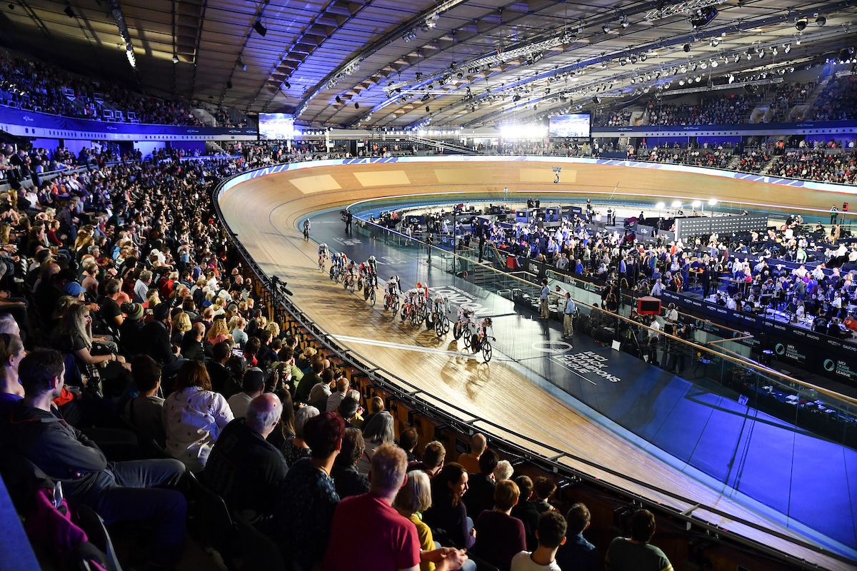 Picture by Will Palmer/SWpix.com - 04/12/2021 - Cycling - UCI Track Champions League Round 4 - London / Lee Valley VeloPark, London, England - A general view (GV) of the men's Elimination race.