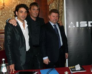 Team ISD in Milano: DS Angelo Citracca, DS Luca Scinto and Manager Vitaliy Kovalchuk