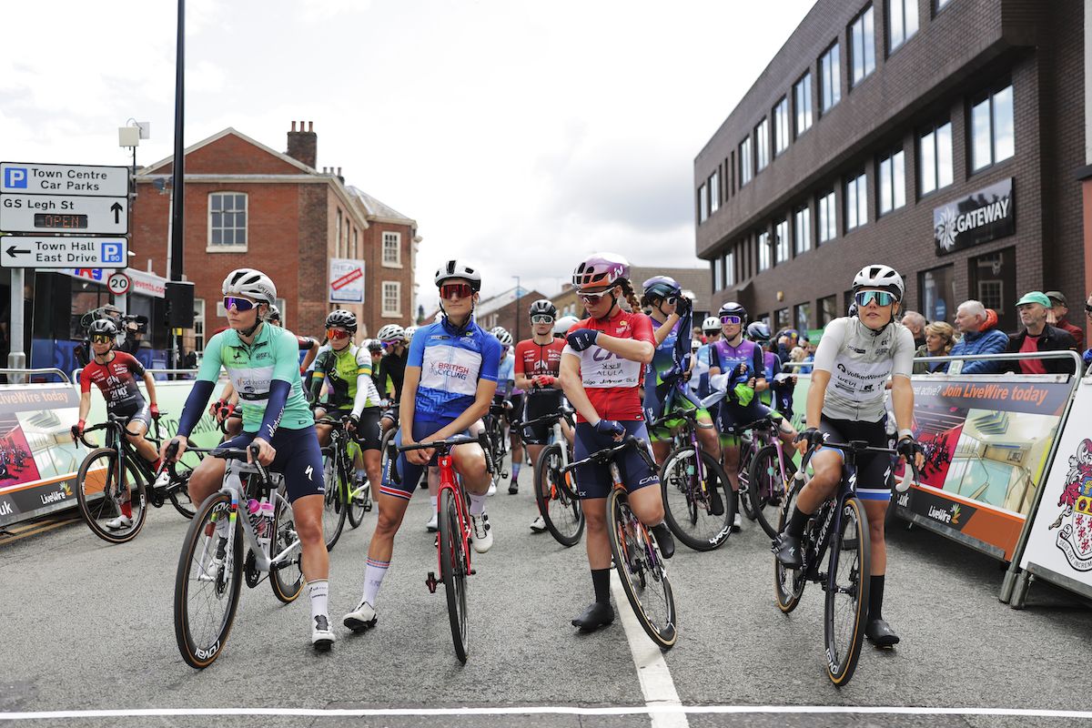 The jerseys at the start of stage 3 (r-l): overall leader Lotte Kopecky (SD Worx-Protime), QOM leader Lizzie Deignan (Great Britain National Team), sprints leader Letizia Paternoster (Liv-AlUla-Jayco) and best young rider Eline Jansen (Volkerwessels)