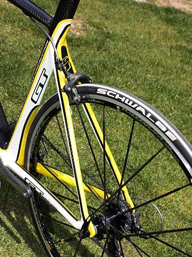 The tight rear end features wishbone-style stays.