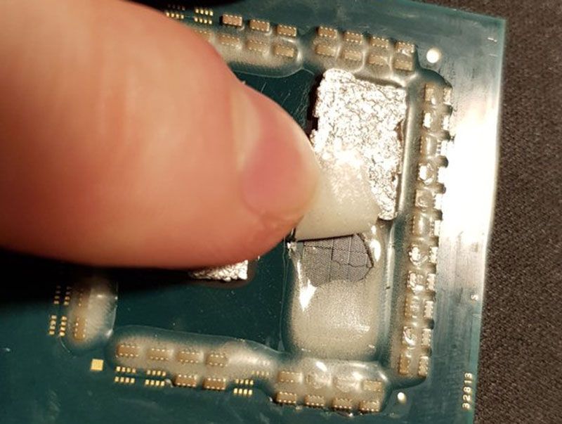 AMD Ryzen 7 5800X3D delidded