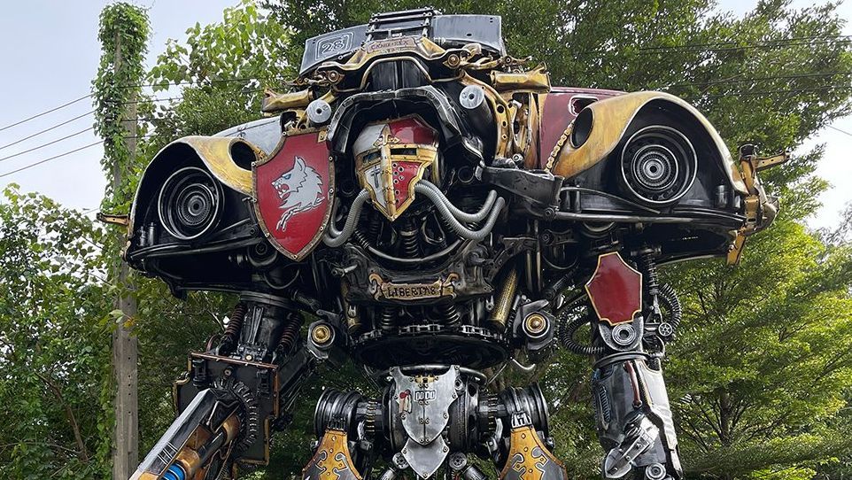 A replica Imperial Knight