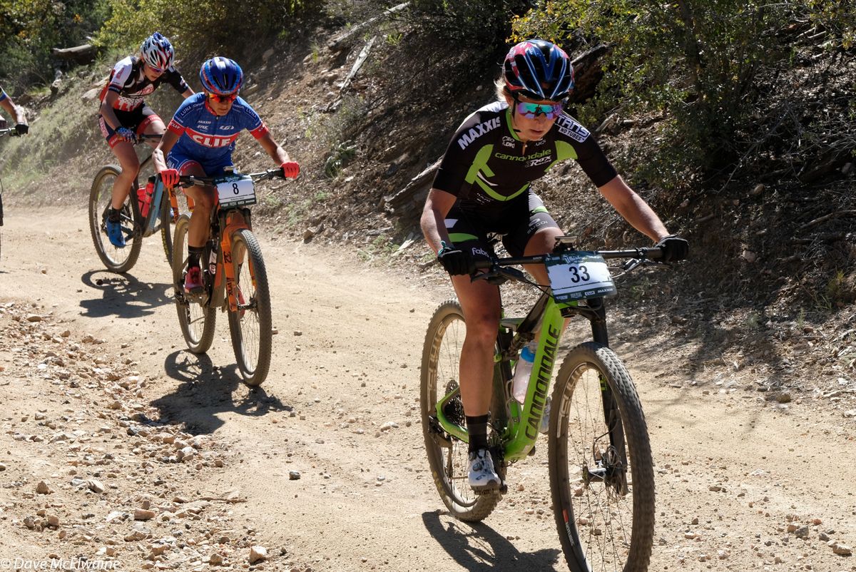 USA Cross-Country champion Erin Huck (Cannondale-3Rox) riding with the leaders during the first hour