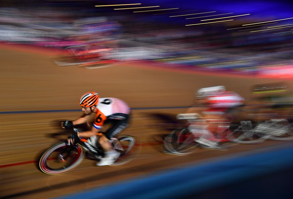 Yoeri Havik of the Netherlands competes in the Mens Chase on day three of the London Six Day