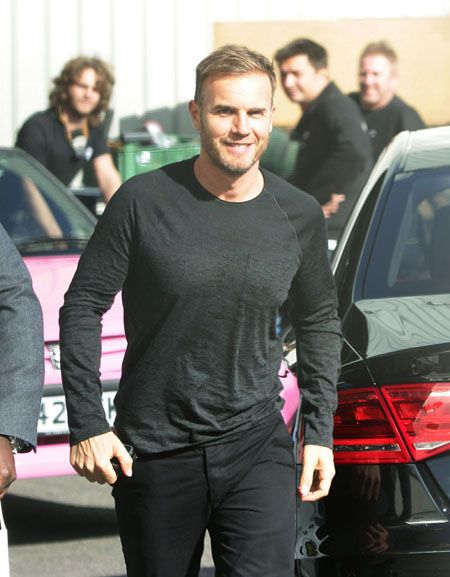 Gary Barlow gives Simon Cowell X Factor ultimatum