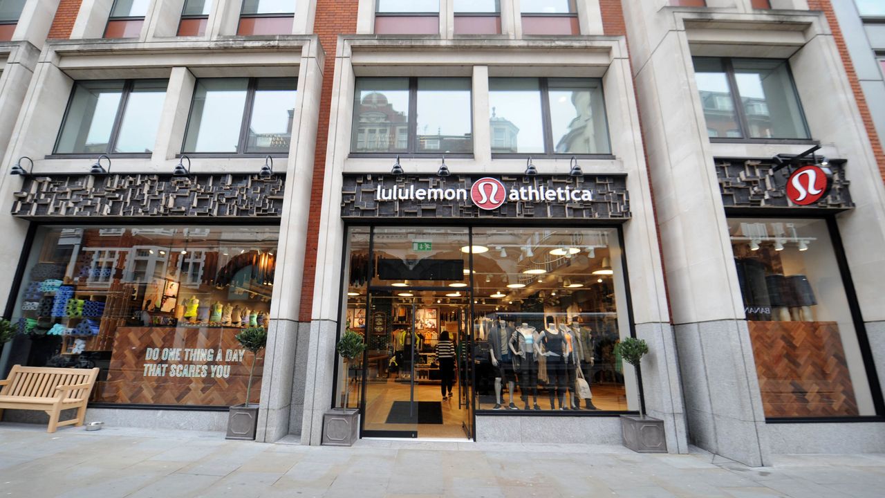 Lululemon Printed Controversial Sunscreen Message on Their Tote Bag Lululemon Controversy
