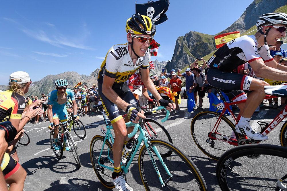Robert Gesink climbs the Col du Tourmalet.