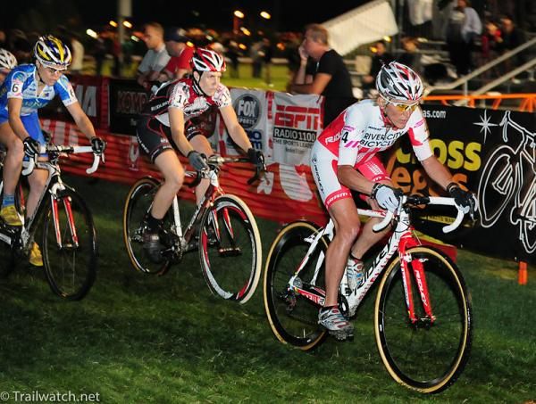 Sue Butler (River City Bicycles) leads after the short start loop.