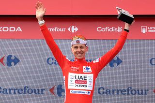 Vuelta a España stage 8 LIVE: Can the sprinters survive a late climb?