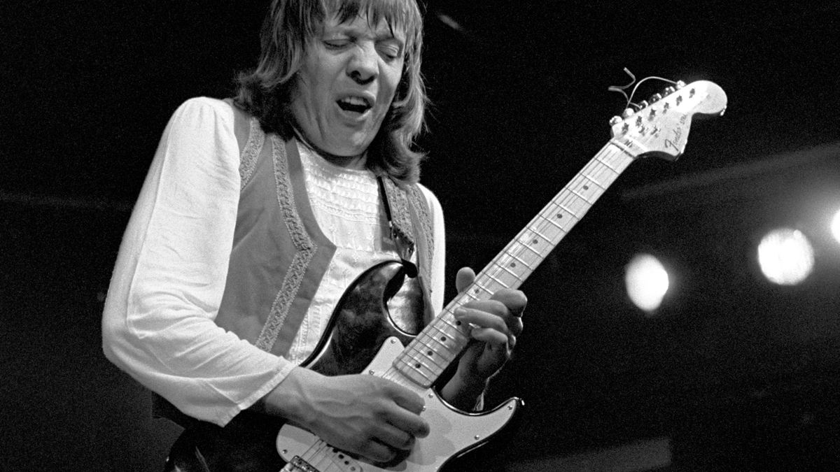 Robin Trower, formerly of Procol Harum, performs at Richards&#039; Rock Club on April 22, 1974 in Atlanta, Georgia.