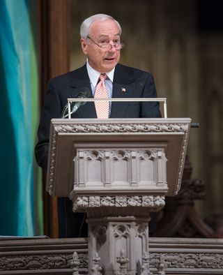 John H. Dalton, former United States Secretary of the Navy, Speaks at Armstrong Memorial