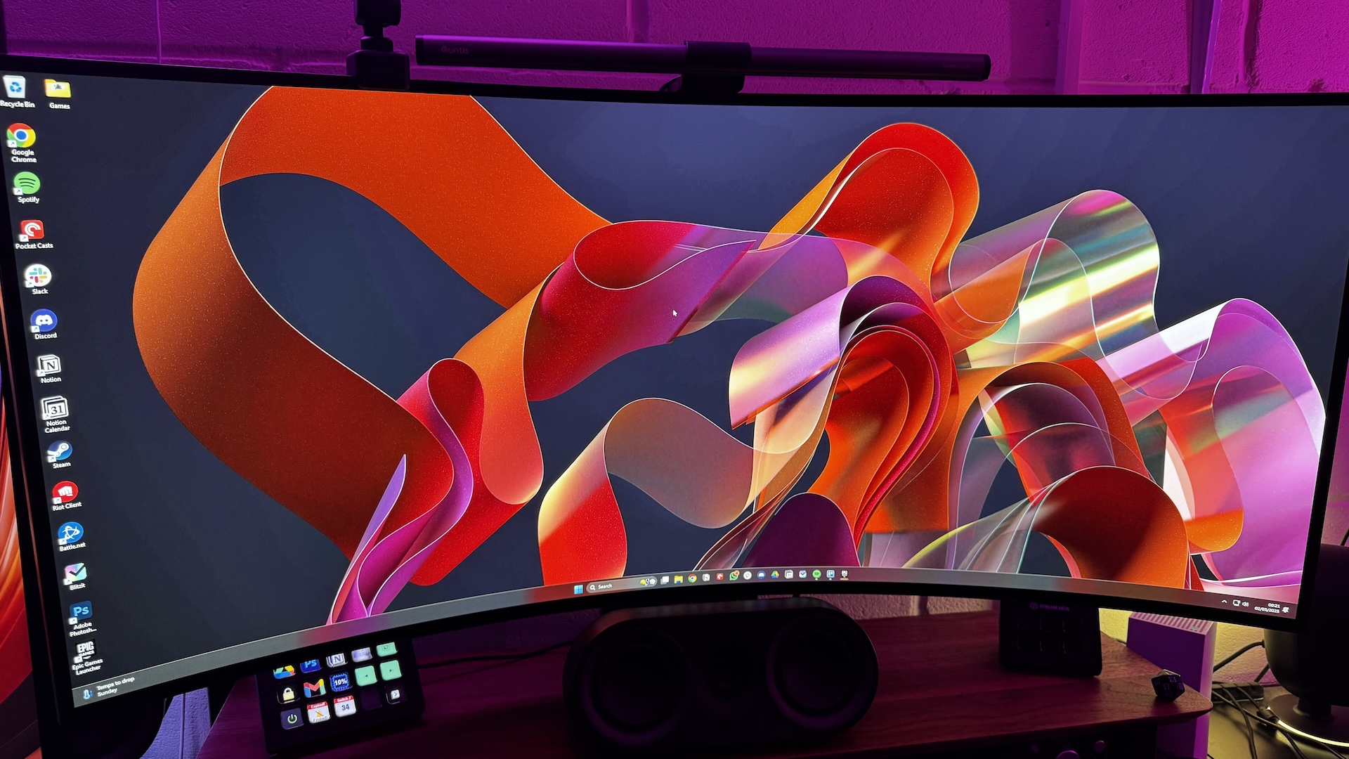 LG UltraGear 39GS95QE-B with Windows 11 homescreen on display