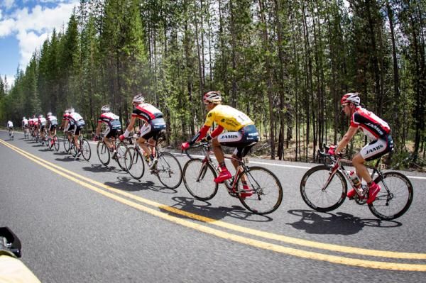 The Jamis team spent the day trying to hold onto the yellow jersey