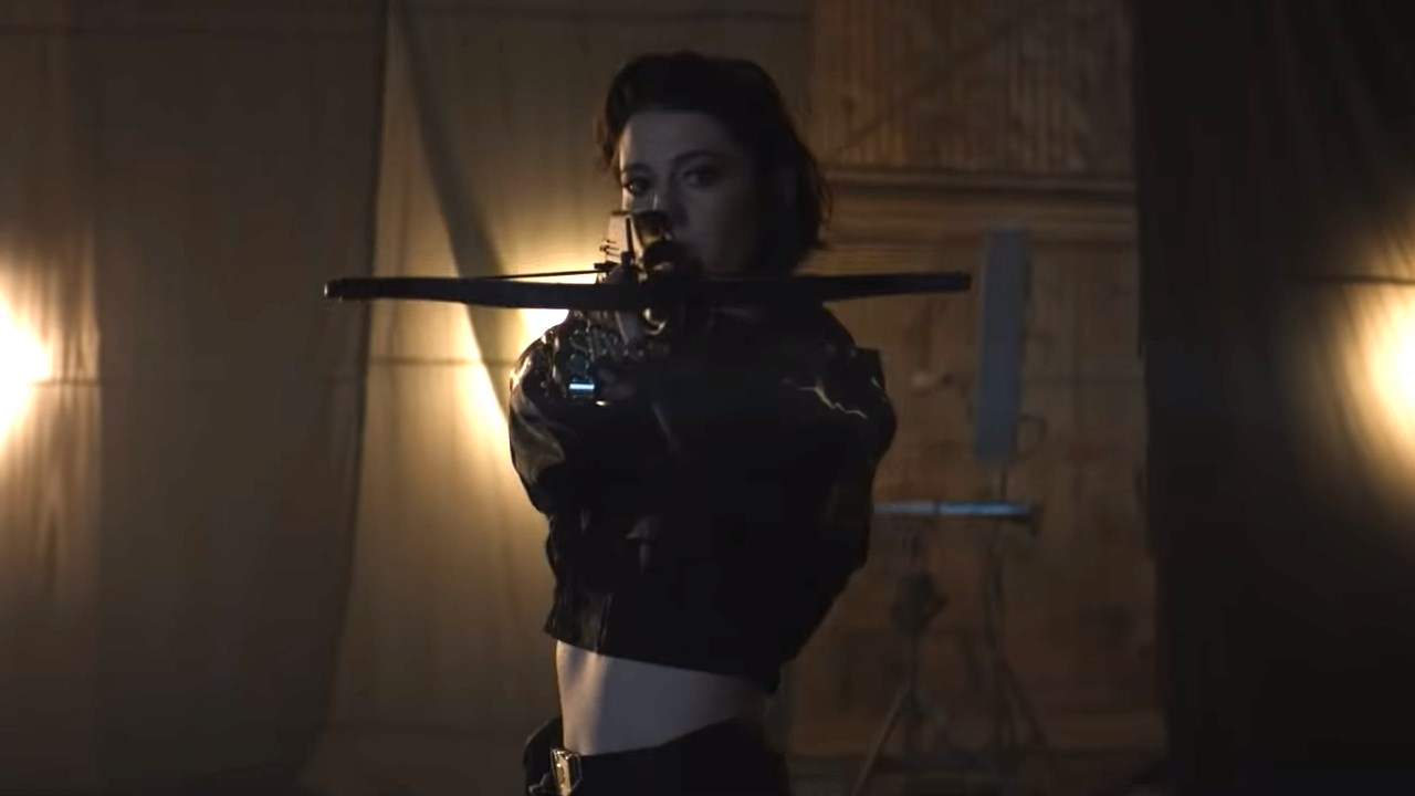 Mary Elizabeth Winstead Cast as Huntress in 'Interesting and New and  Exciting' 'Birds of Prey