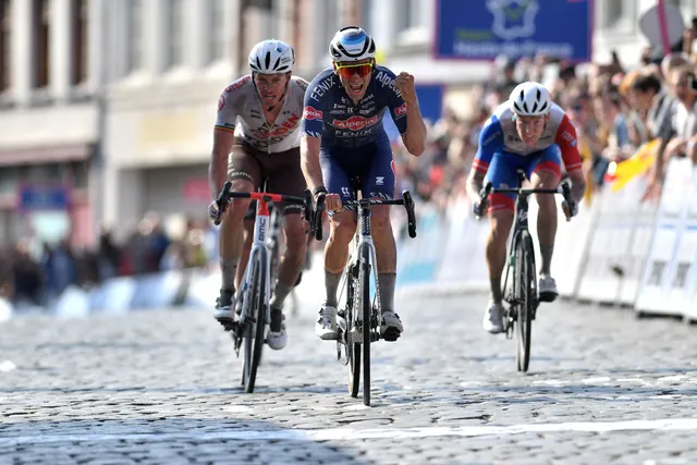 Gianni Vermeersch conquista il successo a Cassel (Luc Claessen / Getty Images)