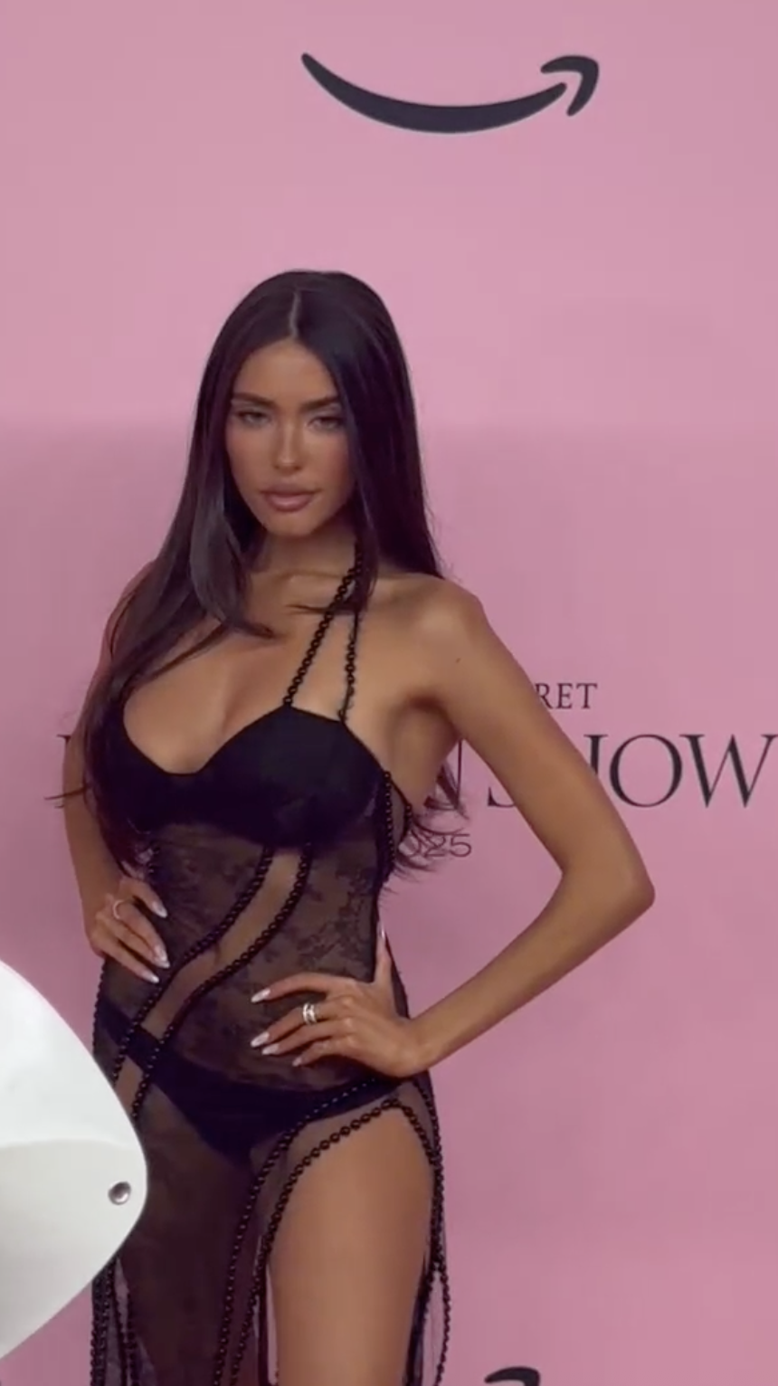 Madison Beer at the 2025 Victoria&#039;s Secret fashion show