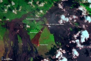 kilauea-lava-flow-2011-110324-02