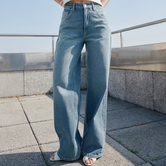 Mango Mid-Rise Straight-Leg Jeans