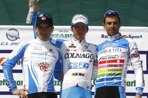 Belletti flanked by Grendene and Bileka (right)
